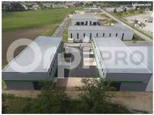 Local d'activité 230 m²