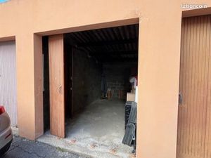 Location garage Salon de Provence
