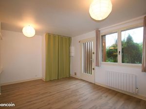 Studio entre gare et parc