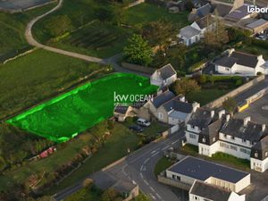 Terrain 1 130 m² Plouhinec