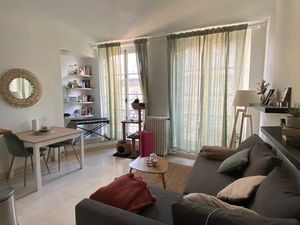 Sous location de 1 mois Versailles