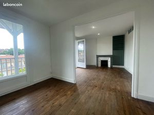 T3 lumineux de 96 m² avec balcon – Auch Haute Ville