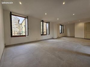 Maison de ville 108 m2 3 chambres+ terrasse intérieure