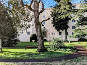 ? Location T3 Lumineux avec Terrasse  Parking & Cave – Cœur de Champagne-au-Mont-d'Or