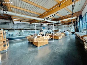 Local commercial 650 m²