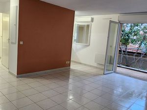 T2 récent 48m² avec p