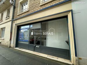 Local 45 m² FALAISE