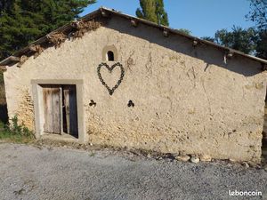 Bâtiment pressoir à rénover