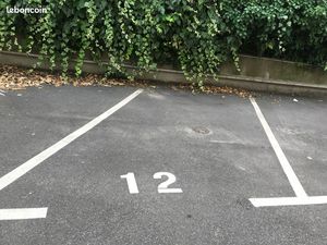 Parking à louer - Paris 17 Epinettes
