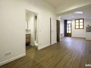 Appartement 33m² refait à neuf - centre historique de Manosque