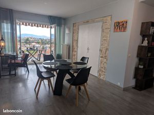 Appartement meublé rénové de 63 m²  lumineux et calme  avec vue panoramique