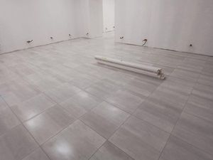 Local commercial ou bureau neuf 95m2 Bd Jean Mathon