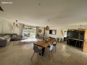 Superbe villa avec piscine