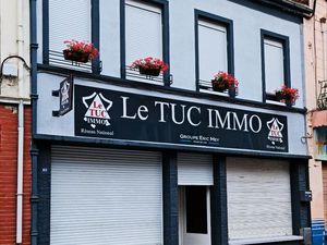 Immeuble local et habitation