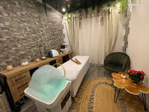 À vendre FDC Esthétique prêt à porter