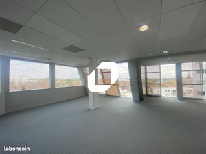Bureaux 515 m²