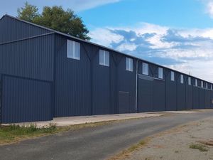 Local d’activité ou stockage Beaucouzé - de 300 à 1000 m²