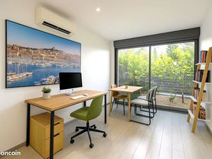 Bureau 17 m² - Marseille 12e Beaumont