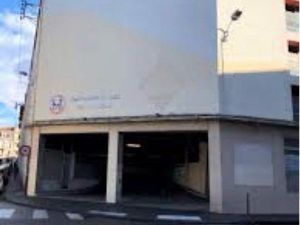 Box-garage dans les parking brunet Valence