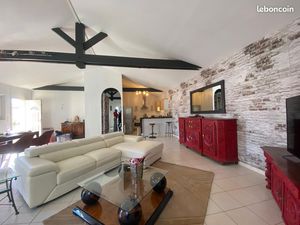 Location appartement T4 spacieux parking Eguilles