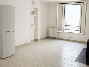 F2 meublé 30 m² – 1er étage – Centre de Pontoise