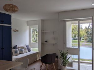 Studio meublé 28m2 Talence Kedge terrase  cave  place de parking