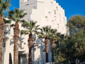 Vues mer panoramiques au centre-ville parking et ascenseur