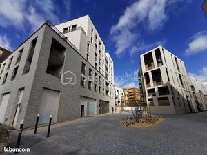 Local commercial 320 m²