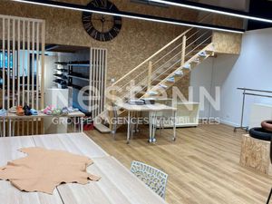 Local commercial 244 m² PLESCOP