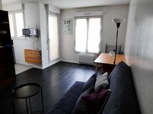 Location studio meublé avec balcon - centre ville
