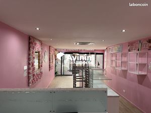 Boutique 122 m² Melun