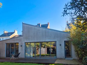 À LOUER — ENSEMBLE IMMOBILIER D’EXCEPTION Bureaux / Local commercial + Logement attenant •