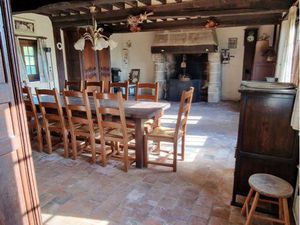 Ancien pressoir normand avec vue magnifique