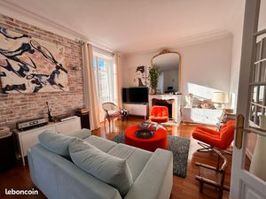 4/5 Pièces  100 m2  Versailles Chantiers  en Parfait état