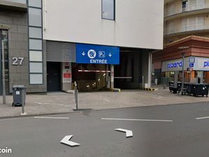 Garage box parking Jaude 2