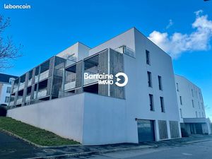 Parking/box SAINT RENAN