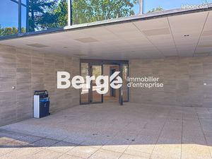 Bureaux 253 m² Valbonne