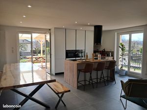 Maison bord du lac de Bouzey