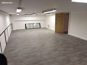 À LOUER – Entrepôt / Bureaux / Espace de stockage – 90 m² – Argenteuil (95)
