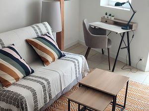 Studio 23M2 avec cours privative Saumur-Centre - meublé RECENT