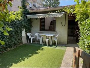 Studio 1 pièce 28 m²