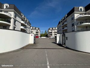 Garage sécurisé en sous-sol