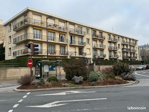 Vente à Versailles quartier Clagny appartement familial 166m² ( appartement 155m² et studi
