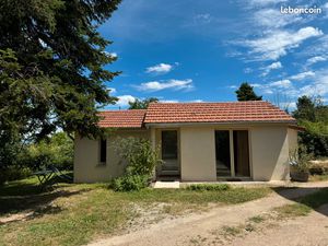 Maisonnette indépendante avec son jardin