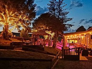 Ecurie bar restaurant maison appartement