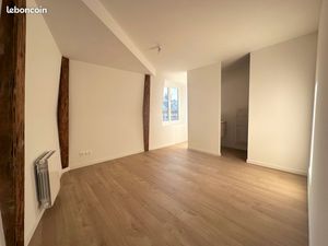 Collocation 3 chambres dans appartement rénové - Lille République