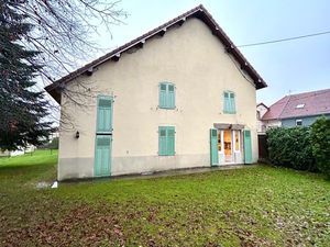 Appartement T4 En rez de jardin Triplex de 98m2 habitables + 31 m2 aménageables  avec cave