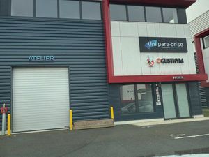 Entrepôt avec bureaux 270m2