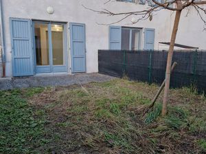 T2 exposé plein sud avec terrasse et jardin