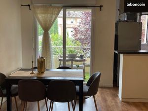 à saisir confortable T2 Libre au Domaine du GOLF à SEILH 31840-Piscine Parking Terrasse Ga